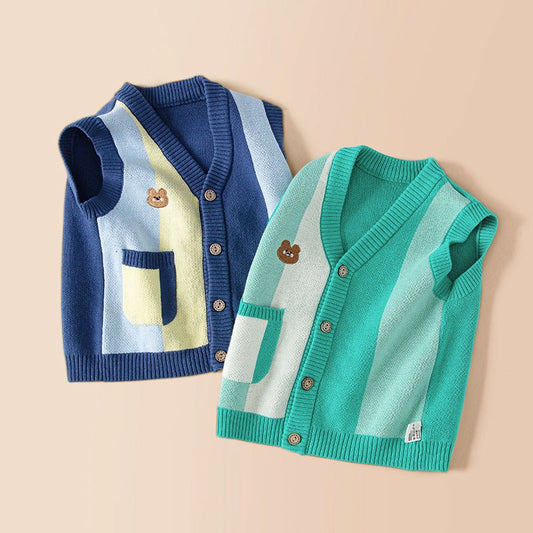 Cartoon Bear Pattern V - Neck Design Knitwear - DraftFuel Sports