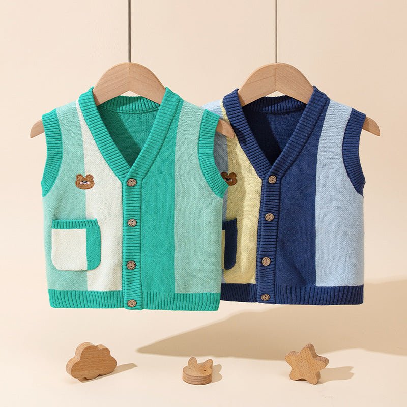 Cartoon Bear Pattern V - Neck Design Knitwear - DraftFuel Sports
