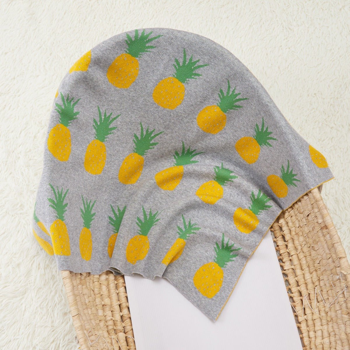 New Arrival Knitted Baby Blanket With Simple Fruits Pattern: New Collection For All Seasons - DraftFuel Sports